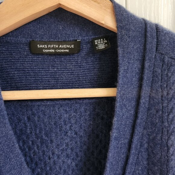 Cashmere 💯 cable knit cardigan - Picture 2 of 2